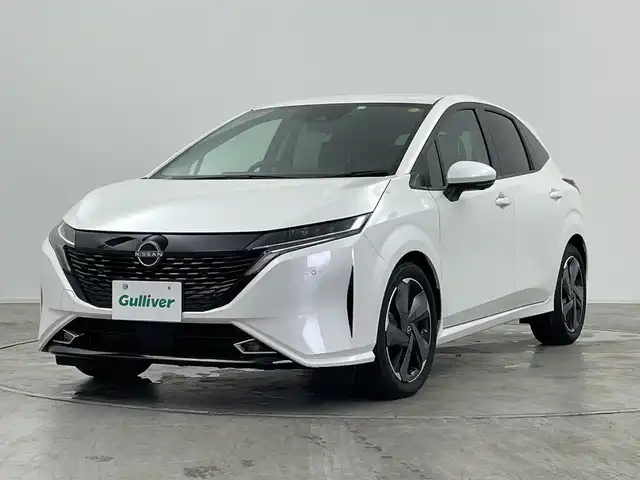 日産 オーラ G レザーエディション 群馬県 2023(令5)年 0.5万km ピュアホワイトパール プロパイロット エマージェンシーブレーキ　純正ナビ　フルセグ　全方位カメラ　BOSEサウンド　ブラインドスポットモニター　デジタルインナーミラー　置くだけ充電　スマートキー　ETC LEDオートライト