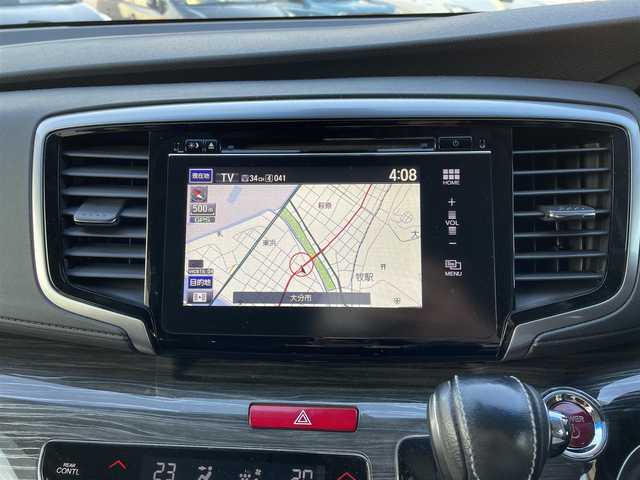 ホンダ オデッセイ ハイブリッド アブソルートセンシングEXパック 大分県 2016(平28)年 8.3万km ホワイトオーキッドパール 純正ナビ（3HU3）/【フルセグTV/Bluetooth/DVD/CD】/Honda SENSING/●衝突軽減ブレーキ 〈CMBS〉/●歩行者事故低減ステアリング/●ACC 〈アダプティブ・クルーズ・コントロール〉/●LKAS 〈車線維持支援システム〉/●路外逸脱抑制機能/●誤発進抑制機能/●先行車発進お知らせ機能/●標識認識機能/マルチビューカメラ/純正リアエンターテイメントシステム/両側パワースライドドア/前後ドラレコ（PDR800FR）/外部端子接続：HDMI・USB/運転席8ウェイパワーシート/LEDヘッドライト/2列目大型ロールサンシェード/2列目オットマン/純正ナビ（テレビ、DVD、FM、、Bluetooth）/ETC/スマートキー/電動格納ミラー/プッシュエンジン/ステアリングスイッチ/チルトステアリング/横滑り防止システム/ドアバイザー/純正フロアマット/スタッドレスタイヤ車載（215/55R17）/保証書/取扱説明書