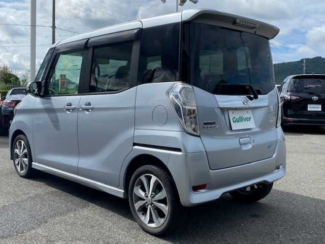 日産 デイズ ルークス ハイウェイスターX Gパッケージ 兵庫県 2014(平26)年 4.8万km クールシルバー 純正７型ナビ/・TV.BT.AM.FM/全方位カメラ/両側パワースライドドア/ＥＴＣ/純正フロアマット/純正ドアバイザー/サーキュレーター/オートエアコン