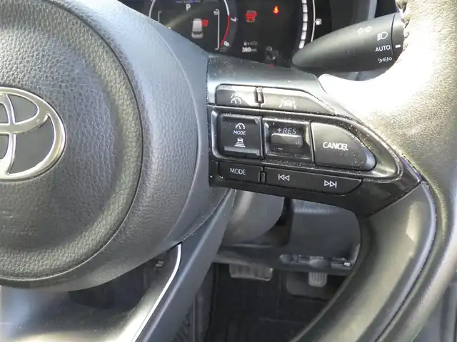 トヨタ シエンタ Z 千葉県 2022(令4)年 3.8万km ベージュ Toyota Safety Sense/・プリクラッシュセーフティ/・レーンディパーチャーアラート/・オートハイビーム/・レーダークルーズコントロール/・ブラインドスポットモニター/両側パワースライドドア/ディスプレイオーディオ/純正地デジTV/【Bluetooth接続】/バックカメラ/ETC/LEDヘッドライト/ウインカーミラー/クリアランスソナー/サイド/カーテンエアバッグ/スマートキー