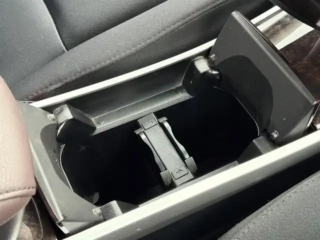 トヨタ ＳＡＩ G 大分県 2013(平25)年 9.5万km シルバーM ・ナビ(CD/DVD/BT/SD)/・フルセグテレビ/・バックカメラ/・ETC/・ドライブレコーダー/・パワーシート/・シートメモリー/・ステアリングスイッチ/・オートライト/・クルーズコントロール/・スマートキー/・プッシュスタート