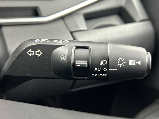 日産 オーラ G 三重県 2023(令5)年 2.4万km 黒 /禁煙車//社外ナビ//全方位カメラ//エマージェンシーブレーキ//デジタルインナーミラー//ETC//オートブレーキホールド//ブラインドスポットモニター//ハーフレザーシート//ドライブレコーダー//ステアリングスイッチ//プッシュスタート/カラーコード：GAT