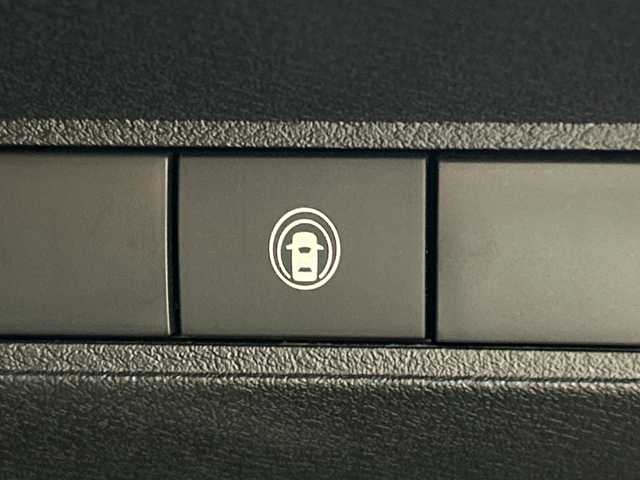 日産 オーラ G 三重県 2023(令5)年 2.4万km 黒 /禁煙車//社外ナビ//全方位カメラ//エマージェンシーブレーキ//デジタルインナーミラー//ETC//オートブレーキホールド//ブラインドスポットモニター//ハーフレザーシート//ドライブレコーダー//ステアリングスイッチ//プッシュスタート/カラーコード：GAT