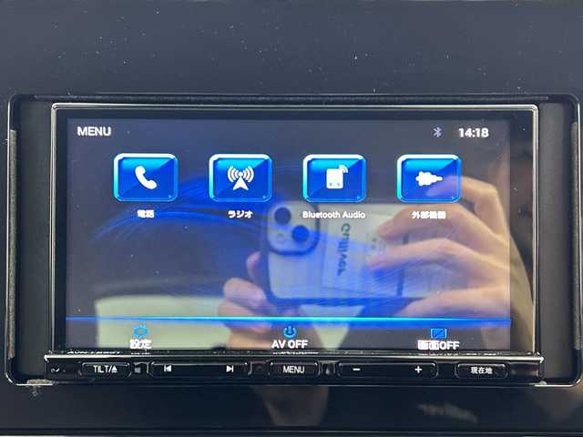 日産 オーラ G 三重県 2023(令5)年 2.4万km 黒 /禁煙車//社外ナビ//全方位カメラ//エマージェンシーブレーキ//デジタルインナーミラー//ETC//オートブレーキホールド//ブラインドスポットモニター//ハーフレザーシート//ドライブレコーダー//ステアリングスイッチ//プッシュスタート/カラーコード：GAT