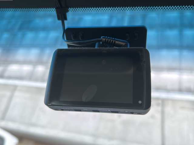 トヨタ クラウン ハイブリッド S Cパッケージ 愛知県 2019(令1)年 3.8万km プレシャスシルバー ワンオーナー/レザーシート/純正ナビ/パノラミックビューカメラ/バックカメラ/クリアランスソナー/前席シートヒーター/前席パワーシート/前側ドライブレコーダー/プリクラッシュセーフティ/レーダークルーズコントロール/リアクロストラフィックアラート/PCD/ヘッドアップディスプレイ/パーキングサポートブレーキ/ロードサインアシスト/パーキングアシスト/ブラインドスポットモニター/前席エアシート/前席シートヒーター/ステアリングヒーター/ビルトインETC/パドルシフト/LEDヘッドライト/オートライト/オートハイビーム/ステアリングスイッチ/オートスイングルーバー/スマートキー/プッシュスタート/純正フロアマット/保証書/取扱説明書/スペアスマートキー