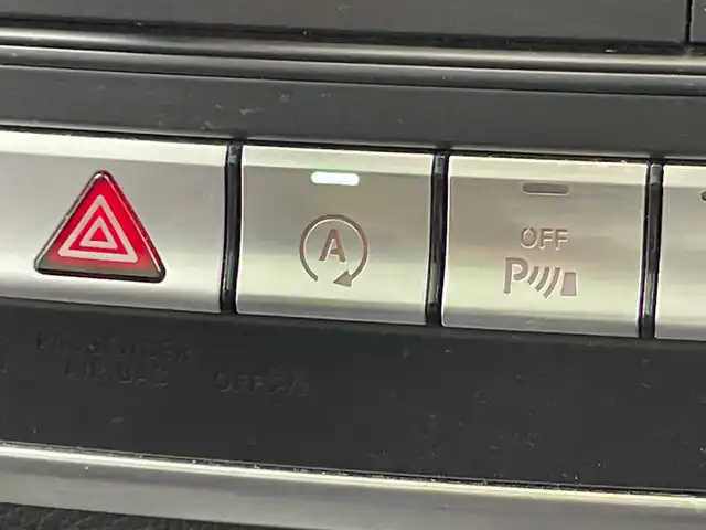 メルセデス・ベンツ ＣＬＡ２２０ 4MATIC 群馬県 2019(平31)年 7.5万km ジュピターレッド 純正ナビ/フルセグTV/CD/DVD/SD/USB/CarPlay/バックカメラ/harman/kardon/パノラミックスライディングサンルーフ/レザーシート/シートヒーター/パワーシート/ランバーサポート/ブラインドスポッアシスト/レーンキープアシスト/ESP/ACC/アンビエントライト/ETC