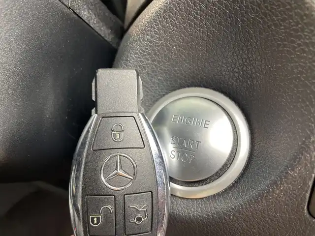 メルセデス・ベンツ ＣＬＡ２２０ 4MATIC 群馬県 2019(平31)年 7.5万km ジュピターレッド 純正ナビ/フルセグTV/CD/DVD/SD/USB/CarPlay/バックカメラ/harman/kardon/パノラミックスライディングサンルーフ/レザーシート/シートヒーター/パワーシート/ランバーサポート/ブラインドスポッアシスト/レーンキープアシスト/ESP/ACC/アンビエントライト/ETC