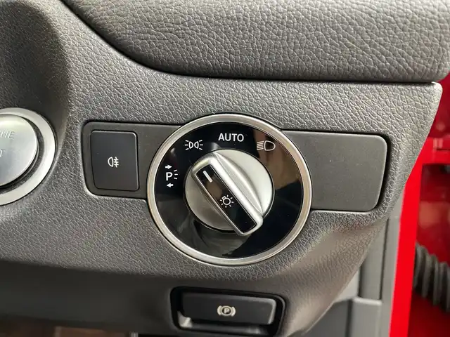 メルセデス・ベンツ ＣＬＡ２２０ 4MATIC 群馬県 2019(平31)年 7.5万km ジュピターレッド 純正ナビ/フルセグTV/CD/DVD/SD/USB/CarPlay/バックカメラ/harman/kardon/パノラミックスライディングサンルーフ/レザーシート/シートヒーター/パワーシート/ランバーサポート/ブラインドスポッアシスト/レーンキープアシスト/ESP/ACC/アンビエントライト/ETC