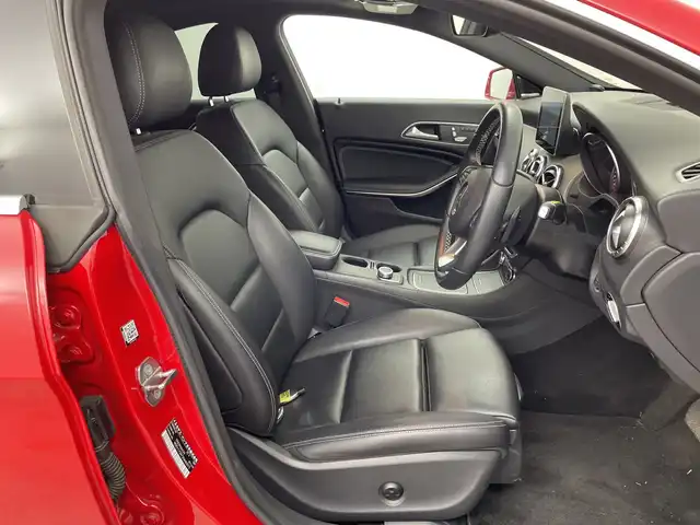 メルセデス・ベンツ ＣＬＡ２２０ 4MATIC 群馬県 2019(平31)年 7.5万km ジュピターレッド 純正ナビ/フルセグTV/CD/DVD/SD/USB/CarPlay/バックカメラ/harman/kardon/パノラミックスライディングサンルーフ/レザーシート/シートヒーター/パワーシート/ランバーサポート/ブラインドスポッアシスト/レーンキープアシスト/ESP/ACC/アンビエントライト/ETC