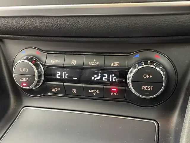 メルセデス・ベンツ ＣＬＡ２２０ 4MATIC 群馬県 2019(平31)年 7.5万km ジュピターレッド 純正ナビ/フルセグTV/CD/DVD/SD/USB/CarPlay/バックカメラ/harman/kardon/パノラミックスライディングサンルーフ/レザーシート/シートヒーター/パワーシート/ランバーサポート/ブラインドスポッアシスト/レーンキープアシスト/ESP/ACC/アンビエントライト/ETC