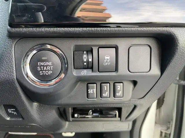 スバル レヴォーグ 2．0STIスポーツアイサイト 東京都 2018(平30)年 3.8万km クリスタルホワイトP サンルーフ/SDナビ/（CD/DVD/BTオーディオ/フルセグ）/バックカメラ/アイサイトツーリングアシスト/・プリクラッシュブレーキ/・アダクティブクルーズコントロール/・車線逸脱ふらつき警報/アイサイトセーフティプラス/・フロント/サイドビューモニター/・スマートリアビューミラー/革スポーツシート/前席パワーシート/純正18インチホイール/ETC/ドライブレコーダー前後/スペアキー/保証書/取扱説明書