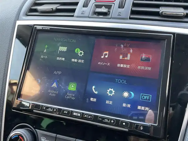 スバル レヴォーグ 2．0STIスポーツアイサイト 東京都 2018(平30)年 3.8万km クリスタルホワイトP サンルーフ/SDナビ/（CD/DVD/BTオーディオ/フルセグ）/バックカメラ/アイサイトツーリングアシスト/・プリクラッシュブレーキ/・アダクティブクルーズコントロール/・車線逸脱ふらつき警報/アイサイトセーフティプラス/・フロント/サイドビューモニター/・スマートリアビューミラー/革スポーツシート/前席パワーシート/純正18インチホイール/ETC/ドライブレコーダー前後/スペアキー/保証書/取扱説明書