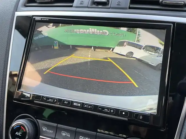 スバル レヴォーグ 2．0STIスポーツアイサイト 東京都 2018(平30)年 3.8万km クリスタルホワイトP サンルーフ/SDナビ/（CD/DVD/BTオーディオ/フルセグ）/バックカメラ/アイサイトツーリングアシスト/・プリクラッシュブレーキ/・アダクティブクルーズコントロール/・車線逸脱ふらつき警報/アイサイトセーフティプラス/・フロント/サイドビューモニター/・スマートリアビューミラー/革スポーツシート/前席パワーシート/純正18インチホイール/ETC/ドライブレコーダー前後/スペアキー/保証書/取扱説明書