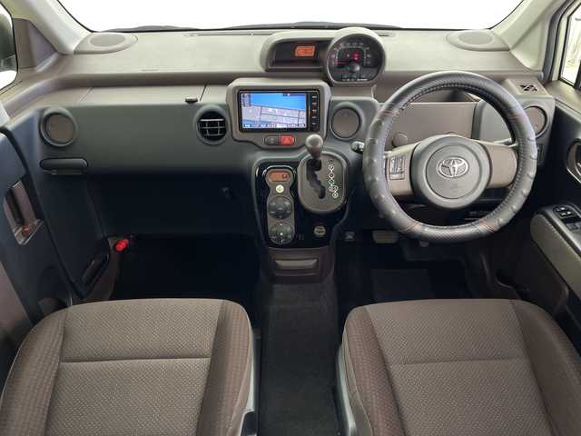 トヨタ ポルテ G 鹿児島県 2015(平27)年 3.9万km ホワイトパールクリスタルシャイン 純正ＳＤナビゲーション/・地デジＴＶ/・ＣＤ/・FM/AMラジオ/・Bluetooth/ドライブレコーダー/パワースライドドア【助手席側】/HIDパッケージ/スマートエントリーパッケージ/・スマートエントリー/スタートシステム/・イモビライザー/ナビレディパッケージ/・ステアリングスイッチ/・バックカメラ/SRSエアバック【運転席/助手席】/快適温熱シート【運転席】/取扱説明書