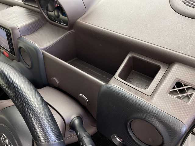 トヨタ ポルテ G 鹿児島県 2015(平27)年 3.9万km ホワイトパールクリスタルシャイン 純正ＳＤナビゲーション/・地デジＴＶ/・ＣＤ/・FM/AMラジオ/・Bluetooth/ドライブレコーダー/パワースライドドア【助手席側】/HIDパッケージ/スマートエントリーパッケージ/・スマートエントリー/スタートシステム/・イモビライザー/ナビレディパッケージ/・ステアリングスイッチ/・バックカメラ/SRSエアバック【運転席/助手席】/快適温熱シート【運転席】/取扱説明書