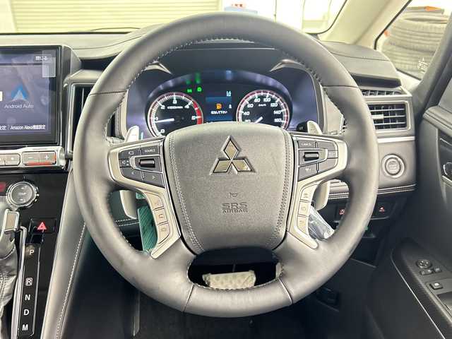 三菱 デリカＤ：５ シャモニー 福島県 2025(令7)年 0.1千km グラファイトグレーメタリック/ブラックマイカ /登録済未使用車//リアモニター取付パッケージ(25300円)//D:5専用ALPINE11型ナビゲーション(322300円)/CD・DVD・BT・USB・MSV・HDMI・フルセグTV・スマホ連動//全方位カメラ　//両側パワースライドドア//レーダークルーズコントロール//シートヒーター//パワーシート//ステアリングヒーター//パドルシフト//パワーバックドア//ＬＥＤライト//ステアリングリモコン//オートハイビーム//レーンキープアシスト//取扱説明書//保証書