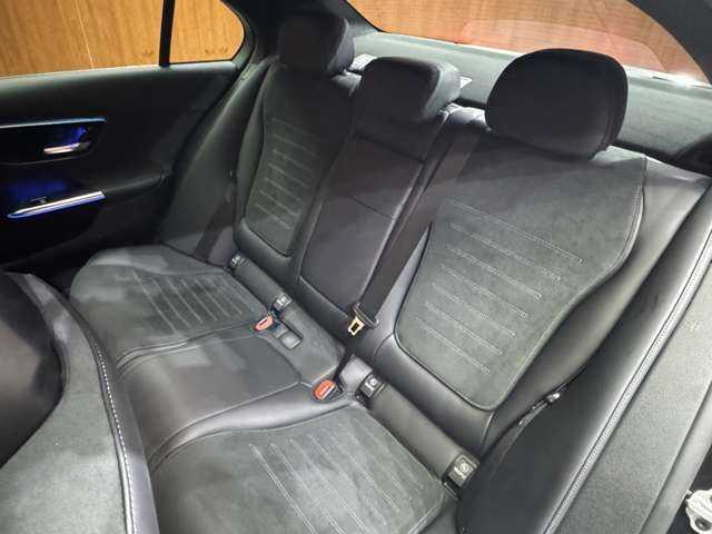 メルセデス・ベンツ Ｍ・ベンツ Ｃ２２０ｄ アバンギャルド　AMGライン 千葉県 2022(令4)年 5.3万km オブシディアンブラック リアアクスルステアリング /ベーシックパッケージ /純正ナビ /360°カメラ /ハーフレザーシート/パワーシート/シートヒーター /パワートランク /キーレスゴー /C43用19インチAW /ワイヤレスチャージング /レーダーセーフティパッケージ