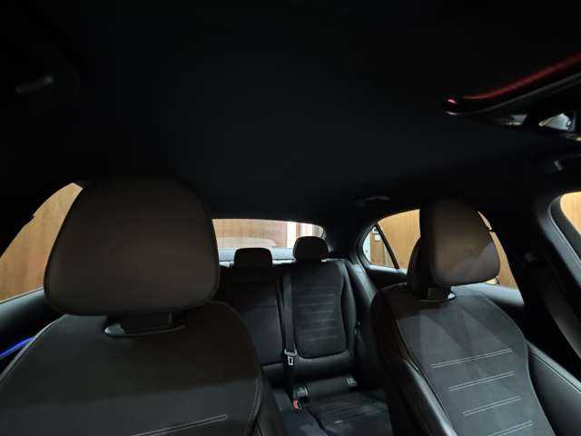 メルセデス・ベンツ Ｍ・ベンツ Ｃ２２０ｄ アバンギャルド　AMGライン 千葉県 2022(令4)年 5.3万km オブシディアンブラック リアアクスルステアリング /ベーシックパッケージ /純正ナビ /360°カメラ /ハーフレザーシート/パワーシート/シートヒーター /パワートランク /キーレスゴー /C43用19インチAW /ワイヤレスチャージング /レーダーセーフティパッケージ