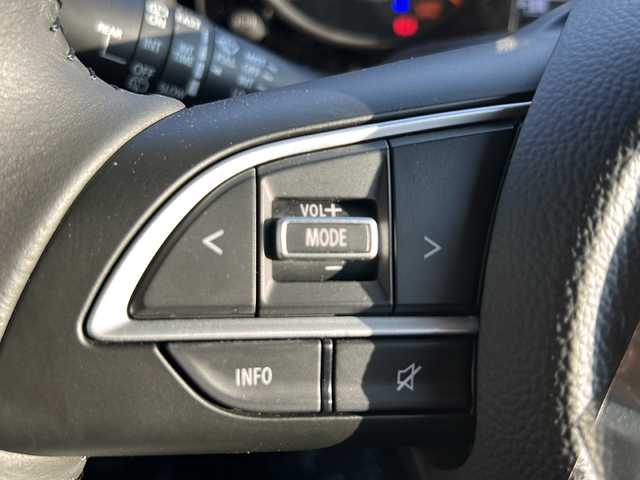 スズキ ジムニー ノマド FC 香川県 2025(令7)年 0.1千km アークティックホワイトパール シートヒーター（D+N席)/背面タイヤ/純正アルミホイール/前後コーナーセンサー/アイドリングストップ/オートライト/LEDヘッドライト/ワンオーナー/４WD/スマートキー