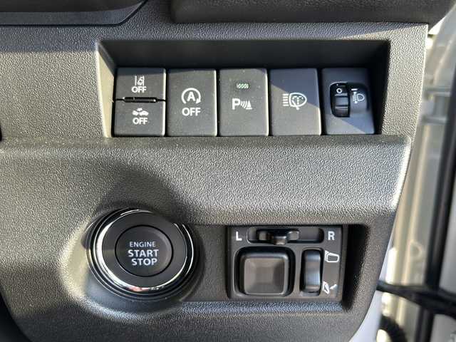 スズキ ジムニー ノマド FC 香川県 2025(令7)年 0.1千km アークティックホワイトパール シートヒーター（D+N席)/背面タイヤ/純正アルミホイール/前後コーナーセンサー/アイドリングストップ/オートライト/LEDヘッドライト/ワンオーナー/４WD/スマートキー