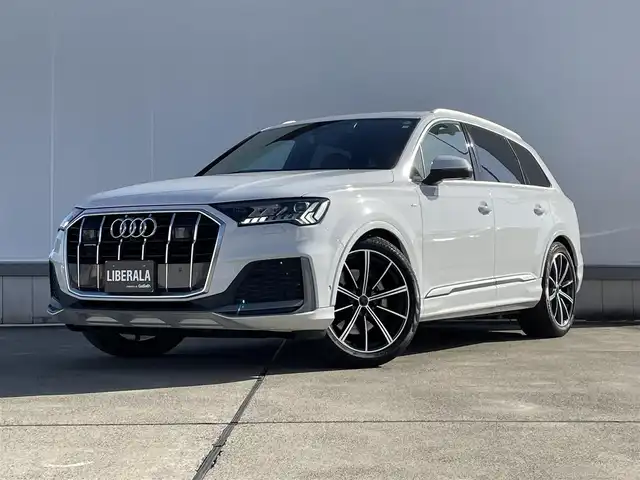 アウディ Ｑ７ 45 Sラインリミテッド 東京都 2020(令2)年 3.4万km パール 7シーターパッケージ/プレミアムパッケージ/オートテールゲート/バーチャルコックピット/ヘッドアップディスプレイ/純正ナビ/フルセグTV/サラウンドビューカメラ/アダプティブクルーズコントロール/アウディサイドアシスト/アクティブレーンアシスト/4WD/マトリクスLEDライト/レザーシート