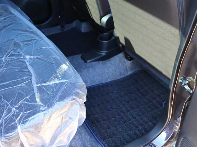 スズキ アルト L 福島県 2024(令6)年 0.6万km アーバンブラウンパールメタリック  ワ ン オ ー ナ ー / 4     W     D/ 社 外 ナ ビ・フ ル セ グ T V/ 前 左 右 シ ー ト ヒ ー タ ー/ 純 正 フ ロ ア マ ッ ト/ ス ズ キ セ ー フ テ ィ/ 社 外 １ ４ イ ン チ ア ル ミ/ ア イ ド リ ン グ ス ト ッ プ/ 横 す べ り 防 止 放 置/ ド ア バ イ ザ ー/ 新　車　保　証　書