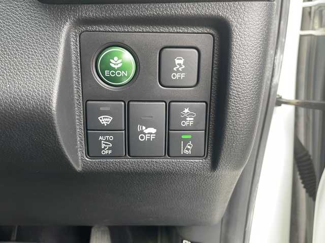 ホンダ ヴェゼル ハイブリッド Z ホンダセンシング 三重県 2016(平28)年 3.3万km ホワイトオーキッドパール 禁煙　/純正ナビ/フルセグTV/バックカメラ/前方ドラレコ/ETC/ハーフレザーシート/シートヒーター/パドルシフト/レーダークルーズコントロール/レーンキープアシスト/衝突被害軽減ブレーキ/トランクションコントロール/寒冷地仕様/ブレーキホールド/LEDオートライト/オートリトラウィンカーミラー/保証書/取扱説明書/スペアスマートキー