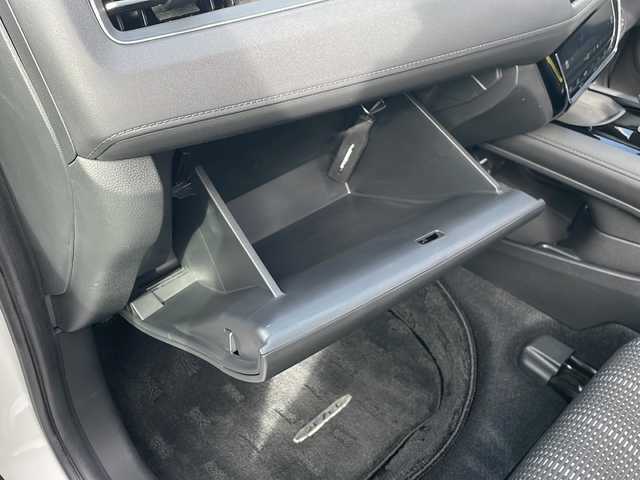 ホンダ ヴェゼル ハイブリッド Z ホンダセンシング 三重県 2016(平28)年 3.3万km ホワイトオーキッドパール 禁煙　/純正ナビ/フルセグTV/バックカメラ/前方ドラレコ/ETC/ハーフレザーシート/シートヒーター/パドルシフト/レーダークルーズコントロール/レーンキープアシスト/衝突被害軽減ブレーキ/トランクションコントロール/寒冷地仕様/ブレーキホールド/LEDオートライト/オートリトラウィンカーミラー/保証書/取扱説明書/スペアスマートキー