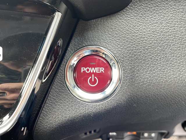 ホンダ ヴェゼル ハイブリッド Z ホンダセンシング 三重県 2016(平28)年 3.3万km ホワイトオーキッドパール 禁煙　/純正ナビ/フルセグTV/バックカメラ/前方ドラレコ/ETC/ハーフレザーシート/シートヒーター/パドルシフト/レーダークルーズコントロール/レーンキープアシスト/衝突被害軽減ブレーキ/トランクションコントロール/寒冷地仕様/ブレーキホールド/LEDオートライト/オートリトラウィンカーミラー/保証書/取扱説明書/スペアスマートキー