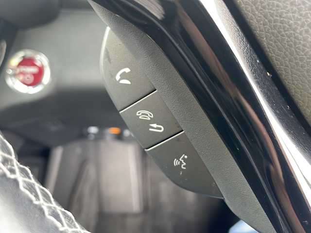 ホンダ ヴェゼル ハイブリッド Z ホンダセンシング 三重県 2016(平28)年 3.3万km ホワイトオーキッドパール 禁煙　/純正ナビ/フルセグTV/バックカメラ/前方ドラレコ/ETC/ハーフレザーシート/シートヒーター/パドルシフト/レーダークルーズコントロール/レーンキープアシスト/衝突被害軽減ブレーキ/トランクションコントロール/寒冷地仕様/ブレーキホールド/LEDオートライト/オートリトラウィンカーミラー/保証書/取扱説明書/スペアスマートキー