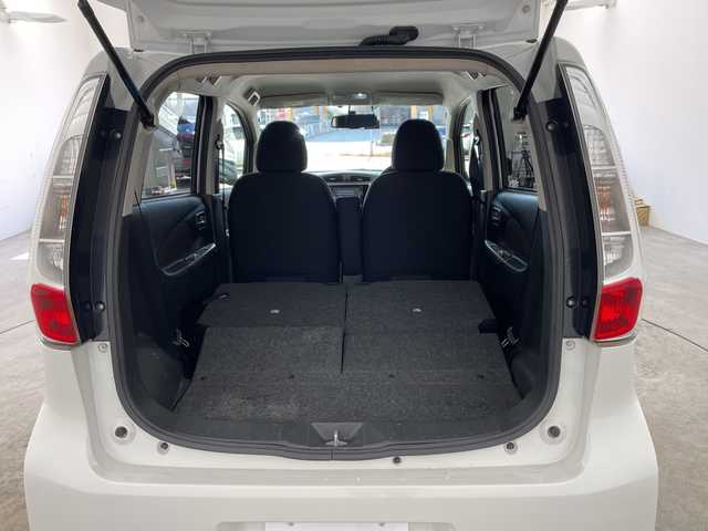 日産 デイズ ハイウェイスターX 兵庫県 2014(平26)年 7.2万km ホワイトパール ・純正ナビ&TV&CD&DVD&SD&BT/・バックカメラ/・ブレーキアシスト/・盗難防止システム/・衝突安全ボディ/・横滑り防止/・社外16インチアルミホイール/・HIDヘッドライト/・フロアマット/・スペアキー/・スマートキー/・取扱説明書/・ローダウン