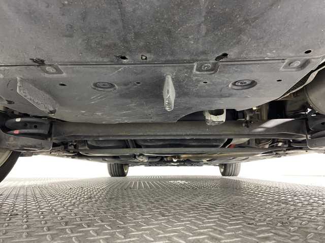 トヨタ プリウス S ツーリングセレクション 沖縄県 2013(平25)年 8.7万km ホワイトパールクリスタルシャイン 県外仕入れ/禁煙車/純正ナビ/・ＣＤ／ＤＶＤ/・Ｂｌｕｅｔｏｏｔｈ／フルセグＴＶ/バックカメラ/純正１７インチアルミ/ＥＴＣ/ステアリングスイッチ/ヘッドライトウォッシャー/ＬＥＤヘッドライト/取扱説明書