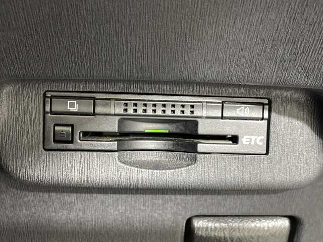 トヨタ プリウス S ツーリングセレクション 沖縄県 2013(平25)年 8.7万km ホワイトパールクリスタルシャイン 県外仕入れ/禁煙車/純正ナビ/・ＣＤ／ＤＶＤ/・Ｂｌｕｅｔｏｏｔｈ／フルセグＴＶ/バックカメラ/純正１７インチアルミ/ＥＴＣ/ステアリングスイッチ/ヘッドライトウォッシャー/ＬＥＤヘッドライト/取扱説明書