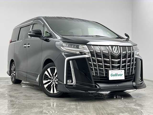 トヨタ アルファード S Cパッケージ 三重県 2019(令1)年 5.3万km ブラック 禁煙車/ＴＲＤエアロ/トヨタセーフティセンス/・プリクラッシュセーフティ/・レーンディパーチャーアラート/・オートマチックハイビーム/・先行車発進告知/・レーダークルーズコントロール/クリアランスソナー/純正１０型ナビ/・フルセグ/CD/DVD/SD/音楽録音/バックカメラ/純正１２，１型フリップダウンモニター　/両側パワースライドドア　/合皮シート/エアシート　/シートヒーター　/パワーバックドア　/ステアリングヒーター　/スマートキー＆プッシュスタート/スペアキー/ETC/AC100V100W電源/リアサンシェード