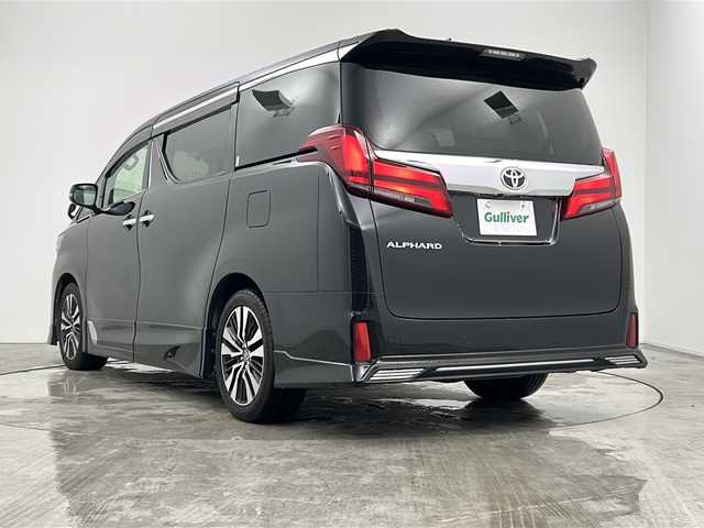 トヨタ アルファード S Cパッケージ 三重県 2019(令1)年 5.3万km ブラック 禁煙車/ＴＲＤエアロ/トヨタセーフティセンス/・プリクラッシュセーフティ/・レーンディパーチャーアラート/・オートマチックハイビーム/・先行車発進告知/・レーダークルーズコントロール/クリアランスソナー/純正１０型ナビ/・フルセグ/CD/DVD/SD/音楽録音/バックカメラ/純正１２，１型フリップダウンモニター　/両側パワースライドドア　/合皮シート/エアシート　/シートヒーター　/パワーバックドア　/ステアリングヒーター　/スマートキー＆プッシュスタート/スペアキー/ETC/AC100V100W電源/リアサンシェード