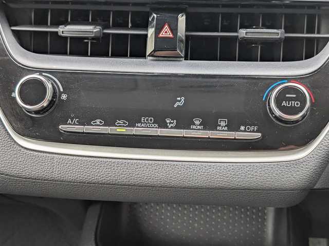 トヨタ カローラツーリング G－X 栃木県 2019(令1)年 11.5万km スーパーホワイトⅡ (株)IDOMが運営する【じしゃロン宇都宮店】の自社ローン対象車両になります。こちらは現金またはオートローンご利用時の価格です。自社ローンご希望の方は別途その旨お申付け下さい/純正ナビ/AM/FM/BT/トヨタセーフティセンス/衝突軽減システム/レーンキープアシスト/クルーズコントロール/コーナーセンサー/バックカメラ/ETC/スマートキー/プッシュスタート/電格ミラー/ドアミラーウインカー