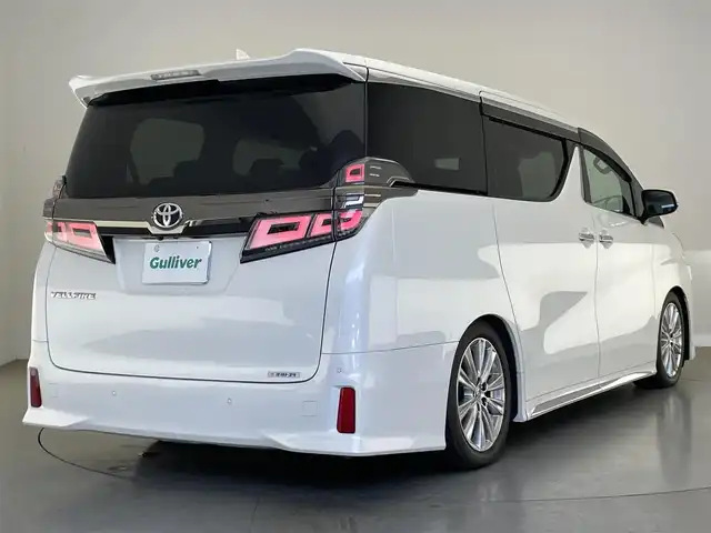トヨタ ヴェルファイア Z ゴールデンアイズ 愛知県 2021(令3)年 4万km ホワイトパールクリスタルシャイン 純正ディスプレイナビ　フルセグＴＶ　ミラキャスト　ツインムーンルーフ　パワーバックドア　ハーフレザーシート　両側パワースライドドア　セーフティセンス　衝突軽減　追従クルコン　LEDオートライト　禁煙車