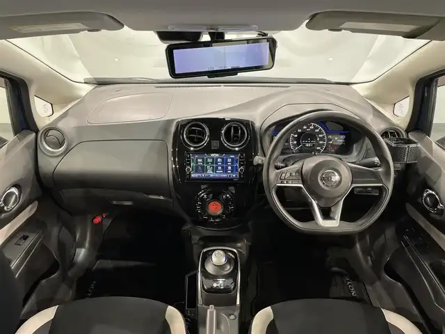 日産 ノート e－パワー X Vセレクション 愛知県 2020(令2)年 3万km シャイニングブルー 純正ナビ/アラウンドビューモニター/衝突軽減ブレーキ/車線離脱警報/ドライブレコーダー/デジタルインナーミラー/ＥＴＣ/プッシュスタート/LEDヘッドライト/コーナーセンサー/アクセサリーソケット/純正フロアマット