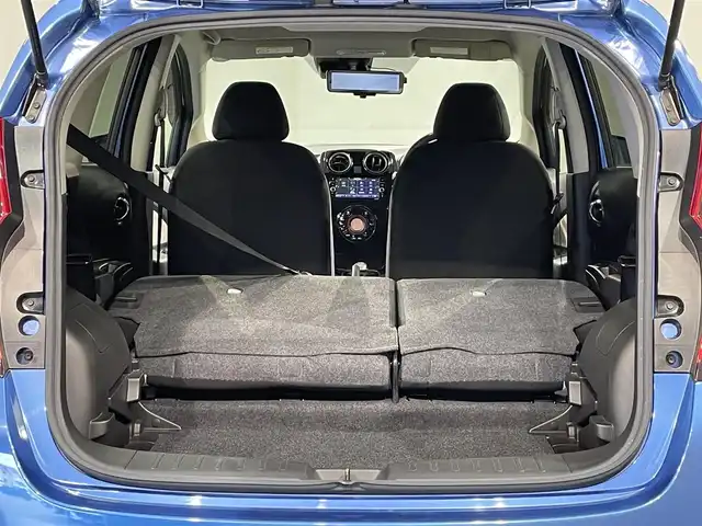 日産 ノート e－パワー X Vセレクション 愛知県 2020(令2)年 3万km シャイニングブルー 純正ナビ/アラウンドビューモニター/衝突軽減ブレーキ/車線離脱警報/ドライブレコーダー/デジタルインナーミラー/ＥＴＣ/プッシュスタート/LEDヘッドライト/コーナーセンサー/アクセサリーソケット/純正フロアマット