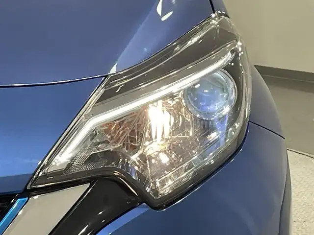 日産 ノート e－パワー X Vセレクション 愛知県 2020(令2)年 3万km シャイニングブルー 純正ナビ/アラウンドビューモニター/衝突軽減ブレーキ/車線離脱警報/ドライブレコーダー/デジタルインナーミラー/ＥＴＣ/プッシュスタート/LEDヘッドライト/コーナーセンサー/アクセサリーソケット/純正フロアマット