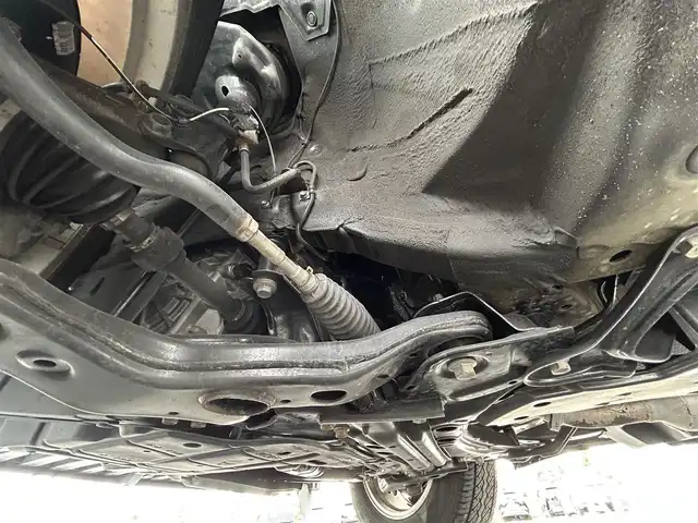 トヨタ ハリアー エレガンス 滋賀県 2014(平26)年 7万km ダークブラウンM ガソリン/2WD(FF)/CVT/マイコン制御チルト＆スライド電動ムーンルーフ/９インチ社外ナビ【EX900】/(FM/AM/CD/DVD/フルセグ/Bluetooth)/前後ドライブレコーダー/ETC/バックカメラ/電動格納ミラー/アイドリングストップ/革巻きステアリング/ステアリングスイッチ/オートライト/LEDヘッドライト/フロントフォグ/フルオートエアコン/プッシュスタート/スマートキー/純正フロアマット/トノカバー