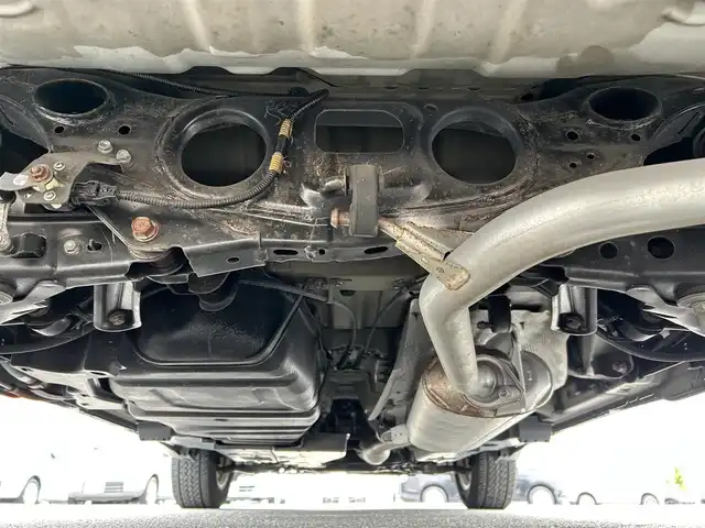 トヨタ ハリアー エレガンス 滋賀県 2014(平26)年 7万km ダークブラウンM ガソリン/2WD(FF)/CVT/マイコン制御チルト＆スライド電動ムーンルーフ/９インチ社外ナビ【EX900】/(FM/AM/CD/DVD/フルセグ/Bluetooth)/前後ドライブレコーダー/ETC/バックカメラ/電動格納ミラー/アイドリングストップ/革巻きステアリング/ステアリングスイッチ/オートライト/LEDヘッドライト/フロントフォグ/フルオートエアコン/プッシュスタート/スマートキー/純正フロアマット/トノカバー