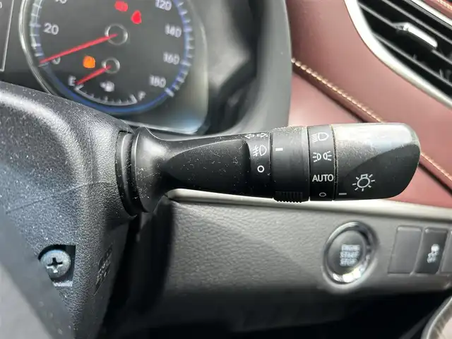 トヨタ ハリアー エレガンス 滋賀県 2014(平26)年 7万km ダークブラウンM ガソリン/2WD(FF)/CVT/マイコン制御チルト＆スライド電動ムーンルーフ/９インチ社外ナビ【EX900】/(FM/AM/CD/DVD/フルセグ/Bluetooth)/前後ドライブレコーダー/ETC/バックカメラ/電動格納ミラー/アイドリングストップ/革巻きステアリング/ステアリングスイッチ/オートライト/LEDヘッドライト/フロントフォグ/フルオートエアコン/プッシュスタート/スマートキー/純正フロアマット/トノカバー