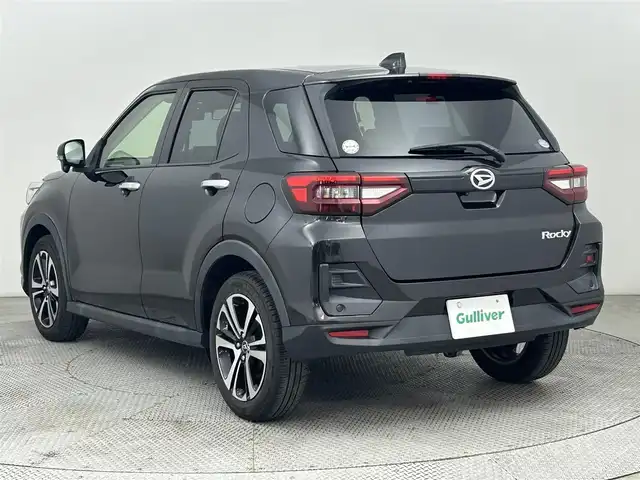 ダイハツ ロッキー G 道央・札幌 2020(令2)年 1.7万km ブラックマイカメタリック ・４WD/・寒冷地仕様/・社外メモリーナビ/　BT/USB/フルセグ/HDMI/・バックカメラ/・ETC/・スマートアシスト/・レーダークルーズコントロール/・レーンキープアシスト/・クリアランスソナー/・オートハイビーム/・ステアリングスイッチ/・前席シートヒーター/・LEDヘッドライト/・フォグライト/・オートライト/・プッシュスタート/・スマートキー/・純正フロアマット/・ドアバイザー