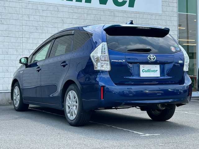トヨタ プリウス α S 静岡県 2013(平25)年 11.9万km ダークブルーマイカ ワンオーナー/社外メモリナビ/(AM/FM/BT/iPod/DVD)/フルセグTV/ビルトインETC/プッシュスタート/スマートキー/スペアキー×1/純正16インチアルミホイール/純正フロアマット/オートエアコン/LEDヘッドライト/取扱説明書/保証書