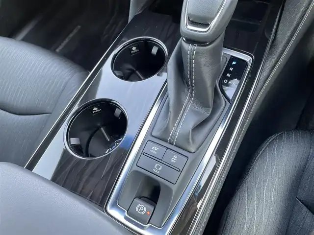 トヨタ クラウン ハイブリッド S Cパッケージ 石川県 2020(令2)年 2.6万km ホワイトパールクリスタルシャイン メーカー純正ナビ/フルセグTV/バックカメラ/トヨタセーフティセンス/レーダークルーズ/ETC/ブラインドスポットモニター/LEDヘッドライト/純正アルミホイール/スマートキー/プッシュスタート/クリアランスソナー/パドルシフト/保証書