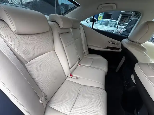 レクサス ＨＳ 250h バージョンI 熊本県 2013(平25)年 10.7万km クォーツホワイトクリスタルシャイン ワンオーナー/純正メーカーナビ/【フルセグTV/CD/DVD/BT】/バックカメラ/クルーズコントロール/衝突被害軽減ブレーキ/ビルトインETC/ベージュ革シート/前席パワーシート/前席シートヒーター /エアーシート/純正17インチAW/オートLEDヘッドライト/リア電動サンシェード/ドライブレコーダー/純正フロアマット
