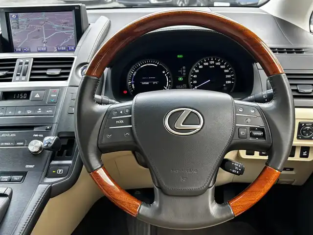 レクサス ＨＳ 250h バージョンI 熊本県 2013(平25)年 10.7万km クォーツホワイトクリスタルシャイン ワンオーナー/純正メーカーナビ/【フルセグTV/CD/DVD/BT】/バックカメラ/クルーズコントロール/衝突被害軽減ブレーキ/ビルトインETC/ベージュ革シート/前席パワーシート/前席シートヒーター /エアーシート/純正17インチAW/オートLEDヘッドライト/リア電動サンシェード/ドライブレコーダー/純正フロアマット