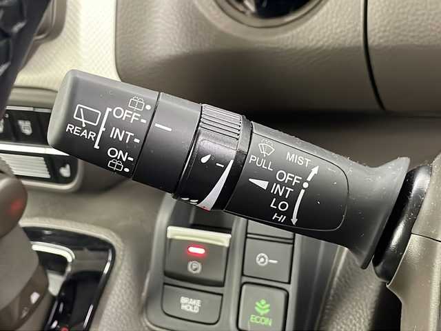 ホンダ Ｎ ＢＯＸ L 埼玉県 2023(令5)年 1.2万km プレミアムアガットブラウンP 純正ナビ　VXM-225Ci/(Bluetooth/CD/USB/AM/FM)/バックカメラ/前後ドライブレコーダー/ETC/Honda SENSING/・衝突軽減ブレーキ/・誤発進抑制機能/・路外逸脱抑制機能/・アダプティブクルーズコントロール/・先行車発進お知らせ機能/・標識認識機能/・オートハイビーム/電子パーキングシステム/ブレーキホールド/クリアランスソナー/運転席・助手席シートヒーター/ロールサンシェード/全席レザー調シートカバー付/ウィンカーミラー/プッシュスタート/ステアリングリモコン/片側パワースライドドア/純正フロアマット