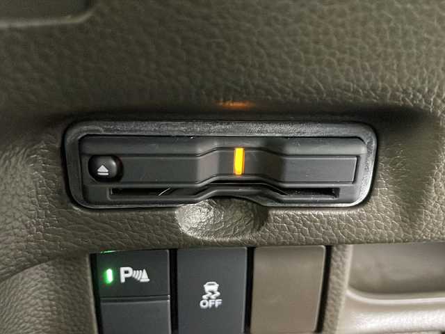 ホンダ Ｎ ＢＯＸ L 埼玉県 2023(令5)年 1.2万km プレミアムアガットブラウンP 純正ナビ　VXM-225Ci/(Bluetooth/CD/USB/AM/FM)/バックカメラ/前後ドライブレコーダー/ETC/Honda SENSING/・衝突軽減ブレーキ/・誤発進抑制機能/・路外逸脱抑制機能/・アダプティブクルーズコントロール/・先行車発進お知らせ機能/・標識認識機能/・オートハイビーム/電子パーキングシステム/ブレーキホールド/クリアランスソナー/運転席・助手席シートヒーター/ロールサンシェード/全席レザー調シートカバー付/ウィンカーミラー/プッシュスタート/ステアリングリモコン/片側パワースライドドア/純正フロアマット